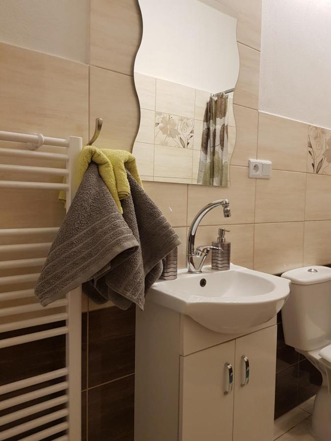 Ubytovanie Pod Hradom Sklené Teplice Esterno foto